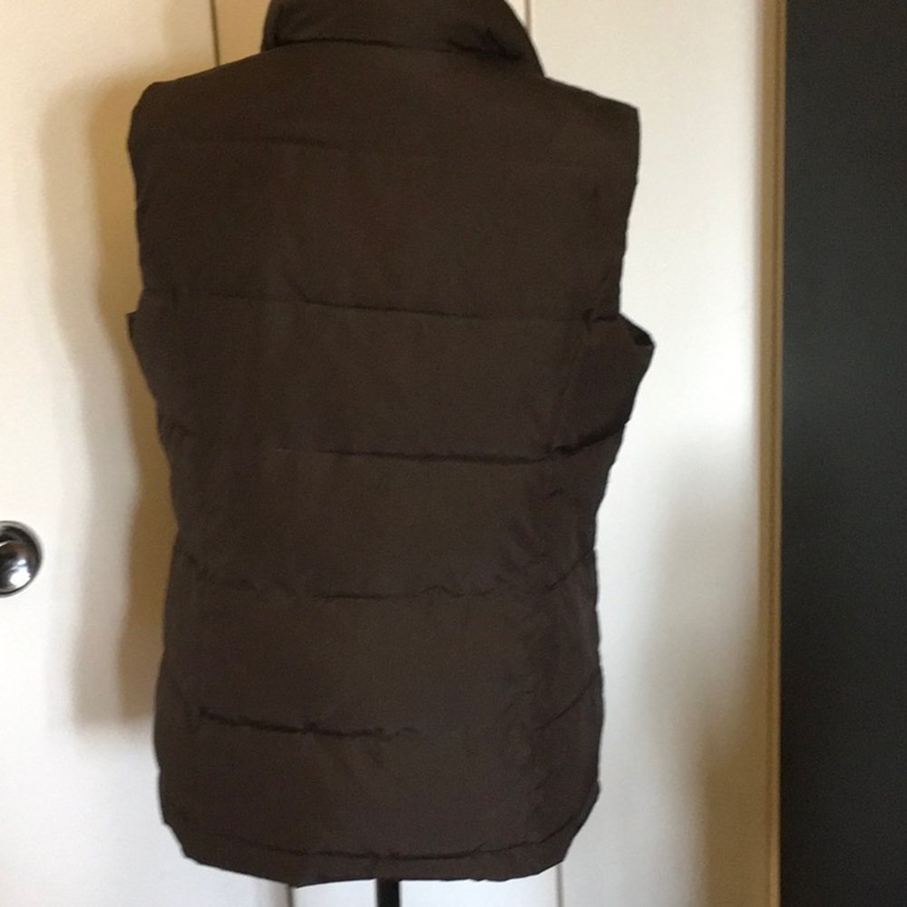 Vest - Picture 2 of 7